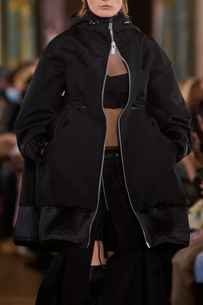 Look 4